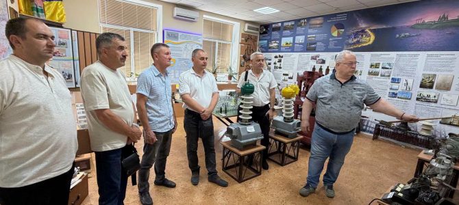 «Передовим досвідом з виробництва та ремонту високовольтного обладнання ділимося з колегами з інших регіонів», – Андрій Стасевський